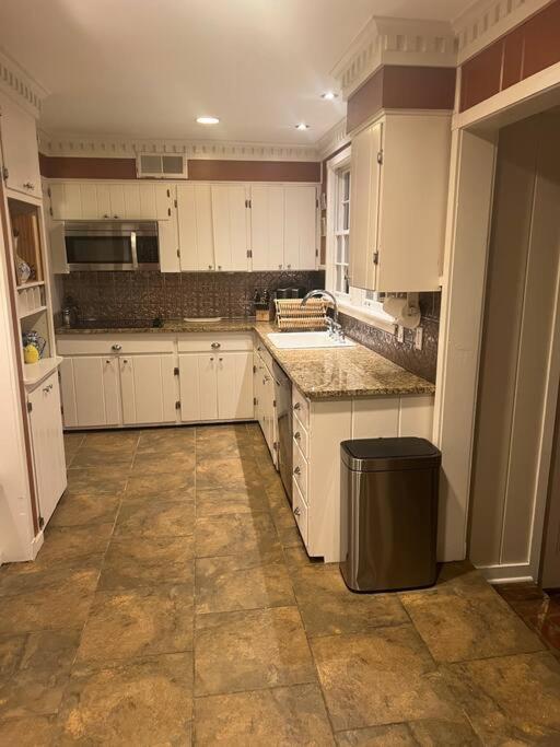 Elegant 6 Bedroom Home In Heart Of Memphis Luaran gambar